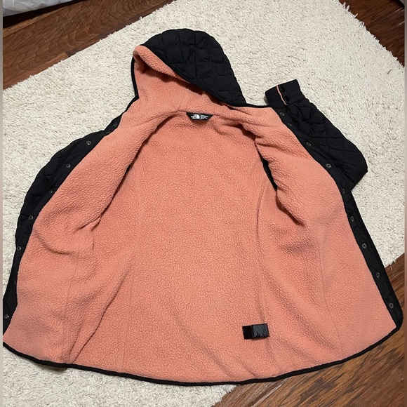 The North Face Fleece Jacket - Picture 4 of 7
